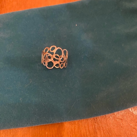 Handmade Sterling Silver Retro Circles Ring - Picture 3 of 9